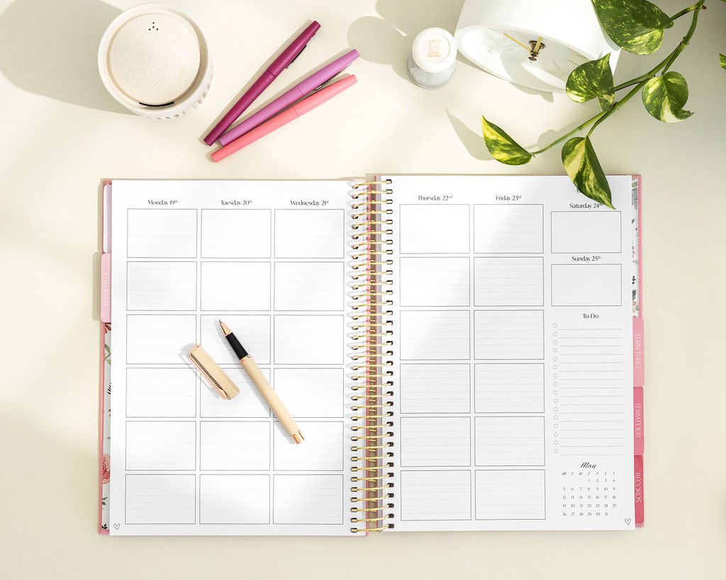2025_weekly_teacher_planner.jpg